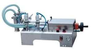 Semi-automatic liquid filler dual head